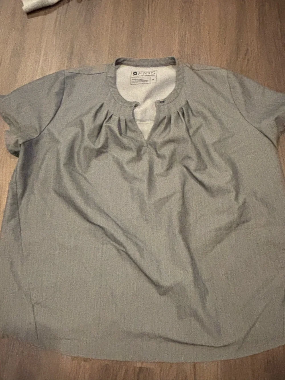 Figs Women's Short-Sleeve Tee in Light Gray